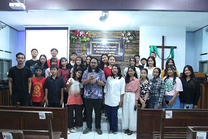 gallery kegiatan, Ibadah Valentine 2025, Komisi Pemuda & Remaja, gereja kristen jawa, gkj, gkj baki, gereja kristen jawa baki, baki, sukoharjo, gkj klasis sukoharjo, klasis sukoharjo, klasis, sinode gkj, sinode 